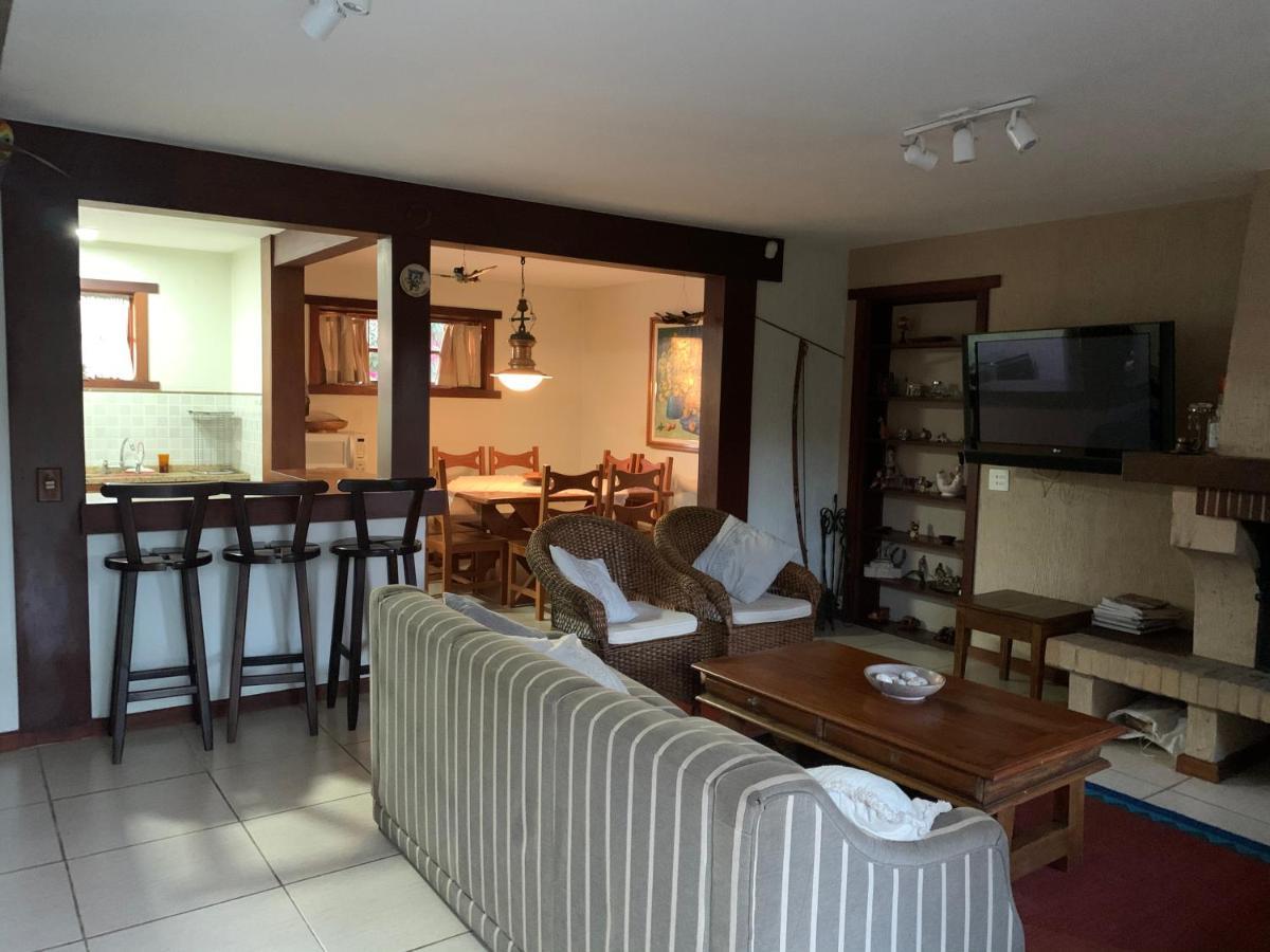 Villa Linda Casa! Aconchegante e com ótima localização à Campos do Jordão Extérieur photo