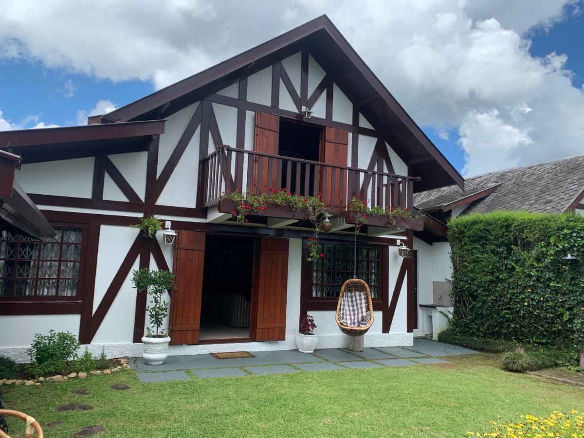Villa Linda Casa! Aconchegante e com ótima localização à Campos do Jordão Extérieur photo