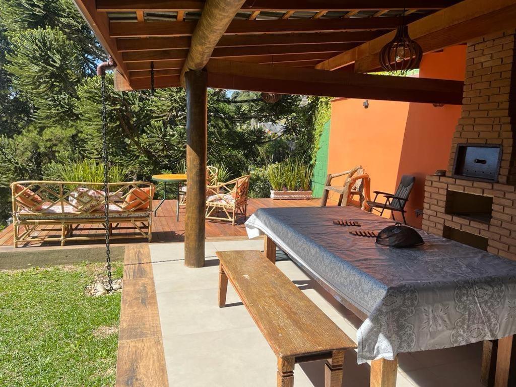 Villa Linda Casa! Aconchegante e com ótima localização à Campos do Jordão Extérieur photo