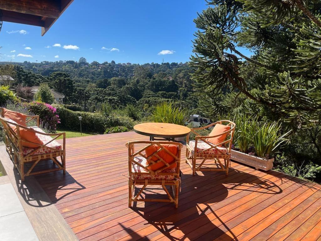 Villa Linda Casa! Aconchegante e com ótima localização à Campos do Jordão Extérieur photo