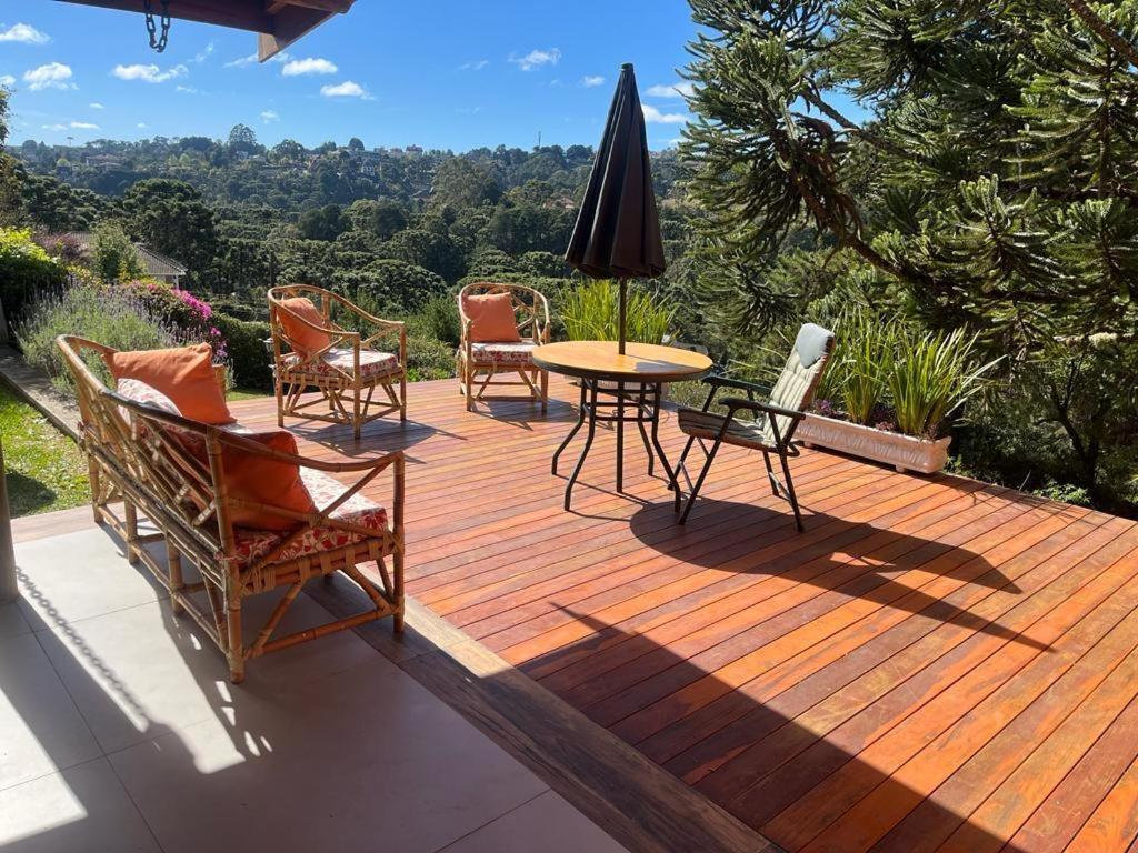 Villa Linda Casa! Aconchegante e com ótima localização à Campos do Jordão Extérieur photo